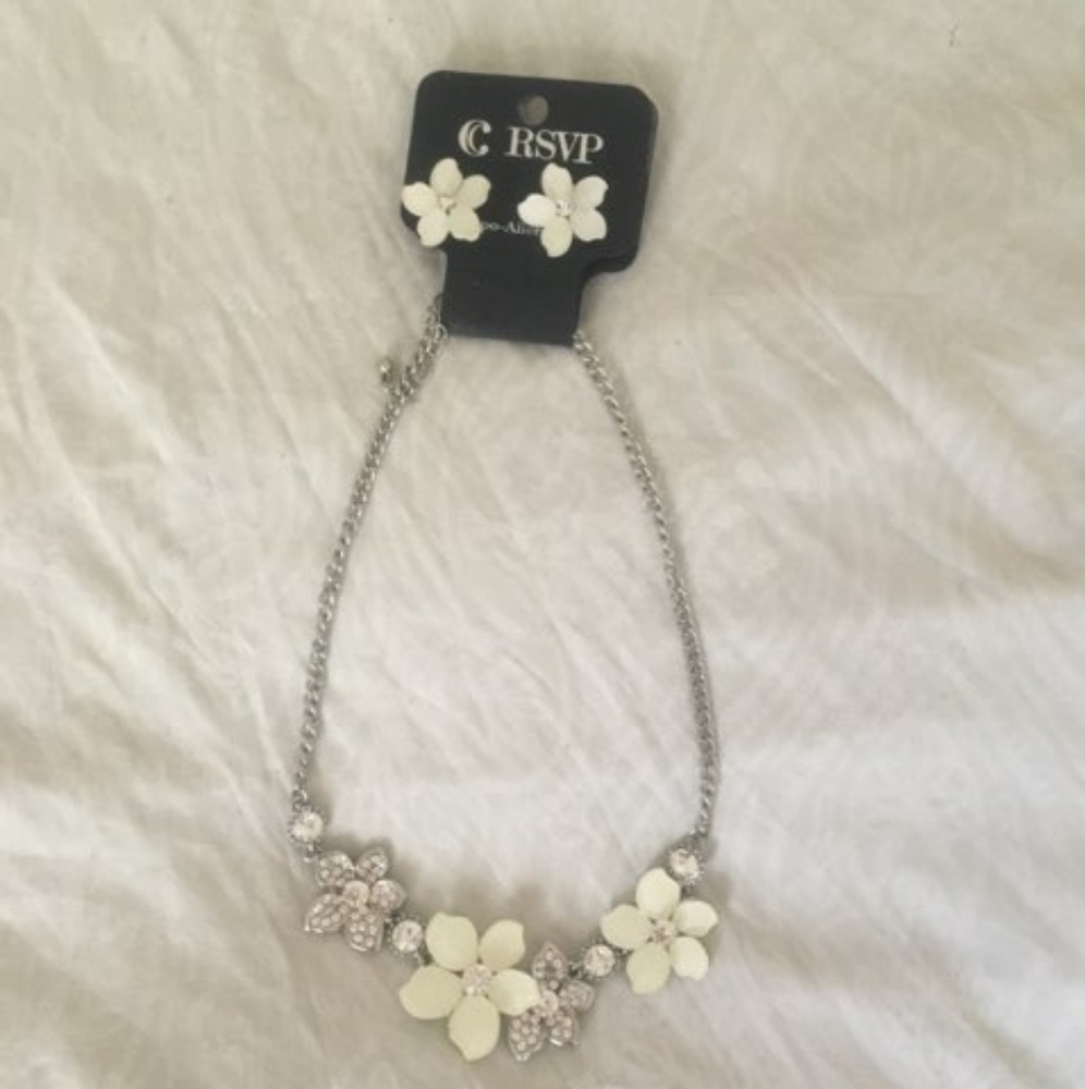 Charming Charlie's Flower Earrings & Necklace